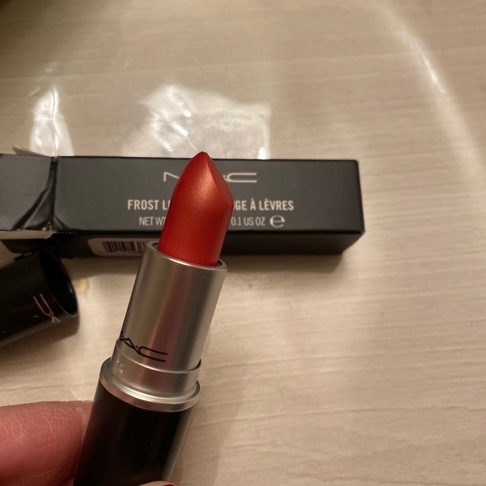 MAC lipstick Frost